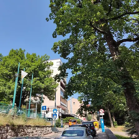 Park Corner Center Free Parking