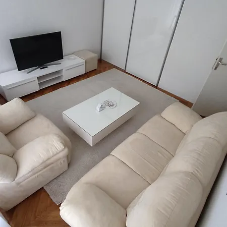 Apartment Park Corner Center Free Parking Sarajevo